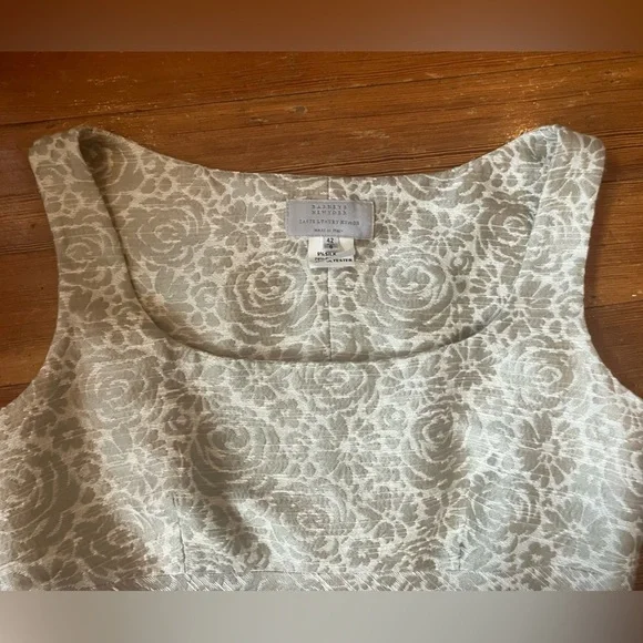 Barney’s New York Cream Floral Brocade Sleeveless Shift Dress, Size 8 - Picture 3 of 8